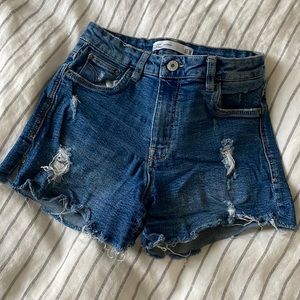 Zara Denim shorts / Size 00